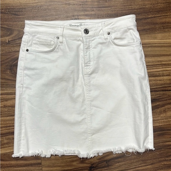 Tommy Bahama Ella Twill white denim skirt, size 4 - Picture 3 of 9